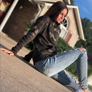 Meet your Posher, Delaynie